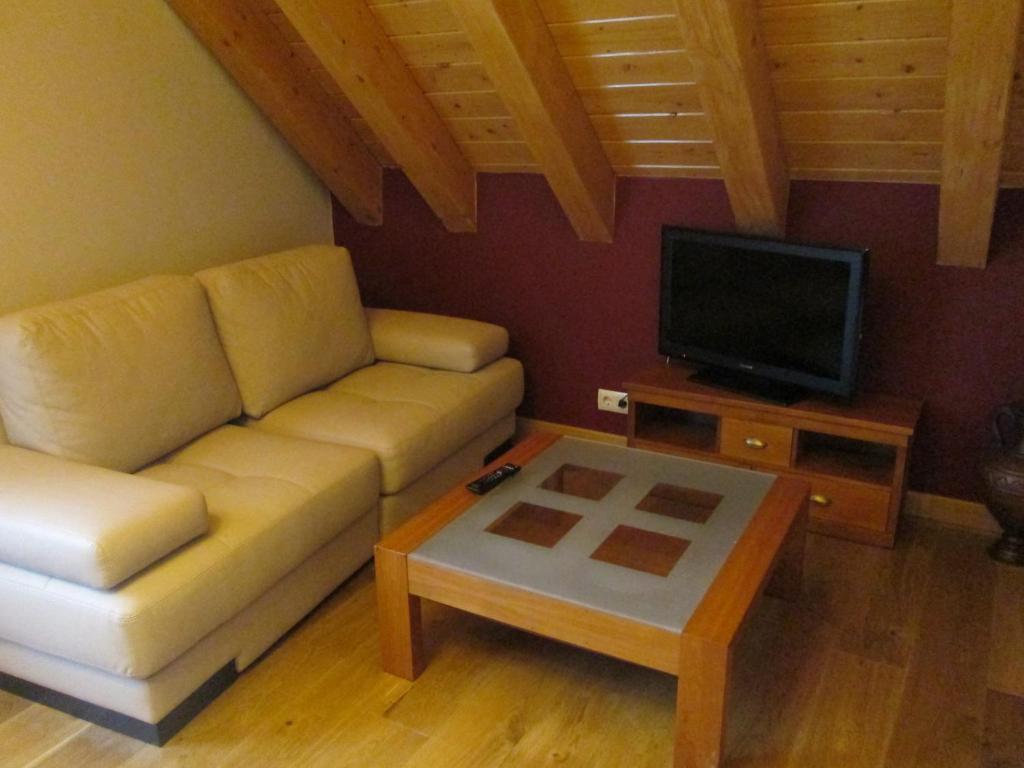 Hostal Otsoa Escároz Exteriör bild